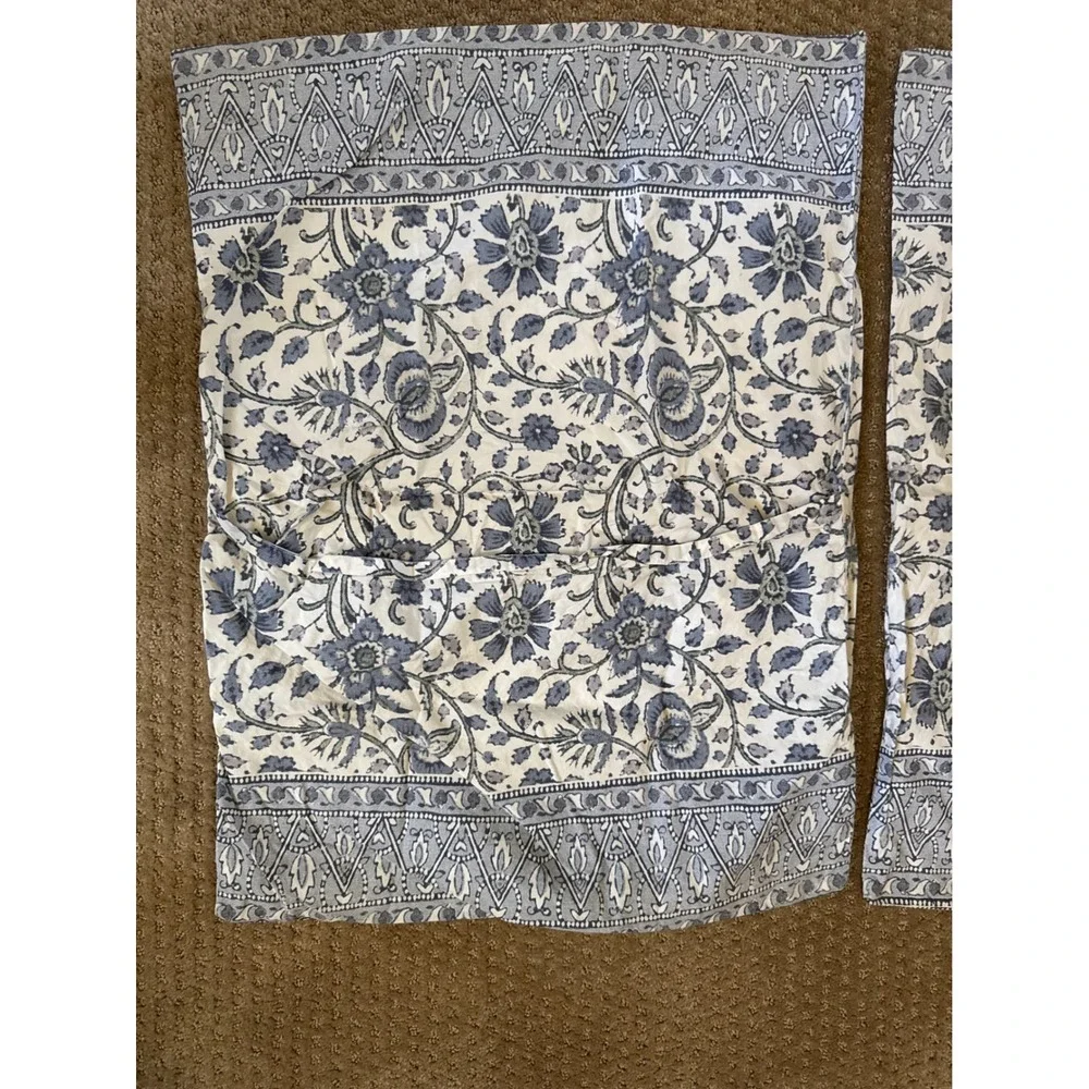 PB Dorm Pottery Barn Blue White Floral Organic Cotton Standard Pillow Shams-2